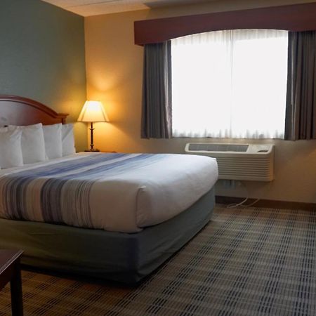 Americinn By Wyndham Чиппева-Фолс Экстерьер фото